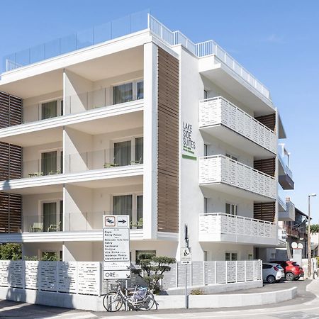 ريفا ديل غاردا Lake Side Suites المظهر الخارجي الصورة