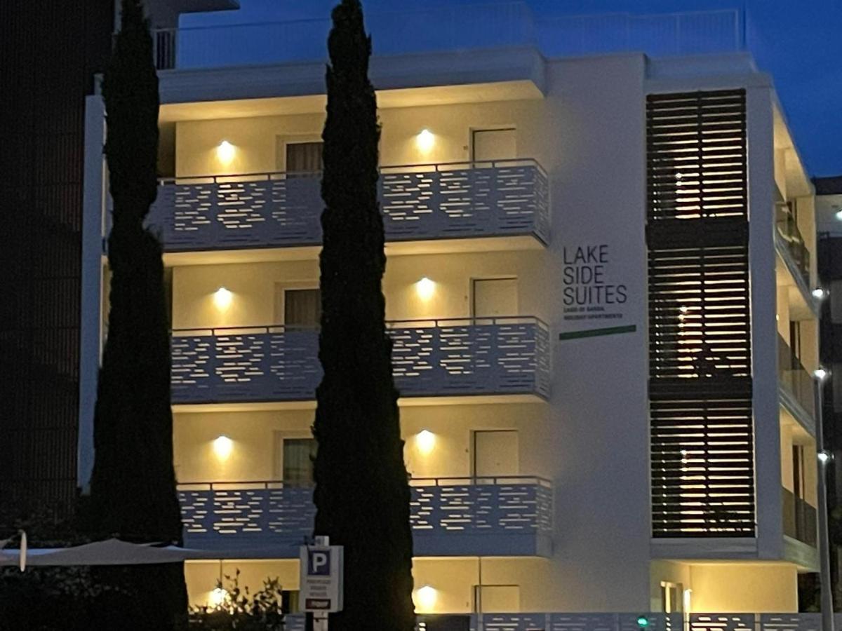 ريفا ديل غاردا Lake Side Suites المظهر الخارجي الصورة