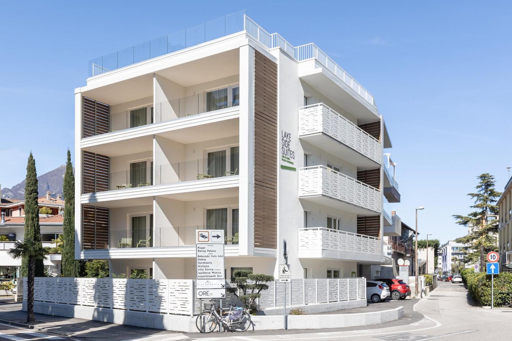 ريفا ديل غاردا Lake Side Suites المظهر الخارجي الصورة