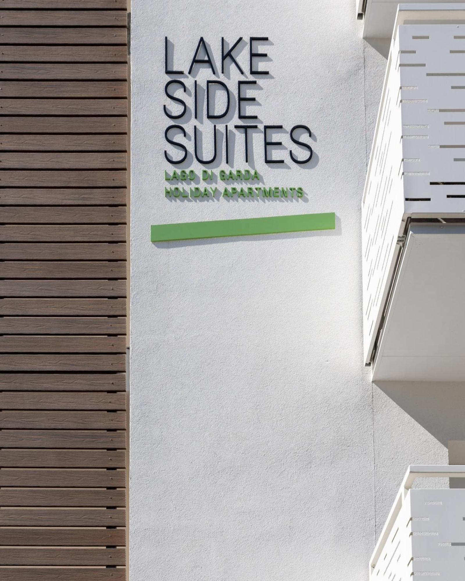 ريفا ديل غاردا Lake Side Suites المظهر الخارجي الصورة